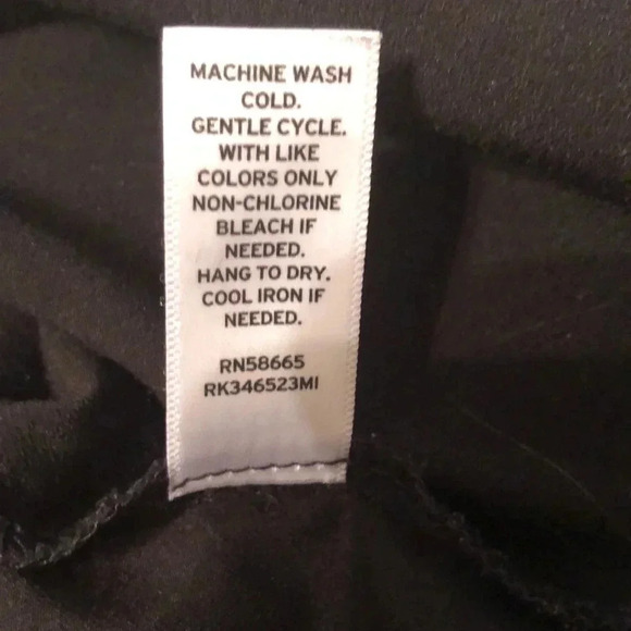 14th & Union Double Layer Split back Sleeveless Top - Picture 6 of 6